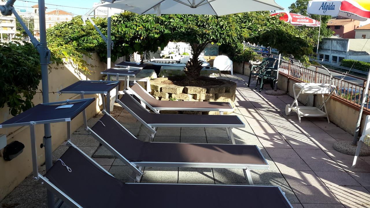 Hotel Patrizia Senigallia Luaran gambar